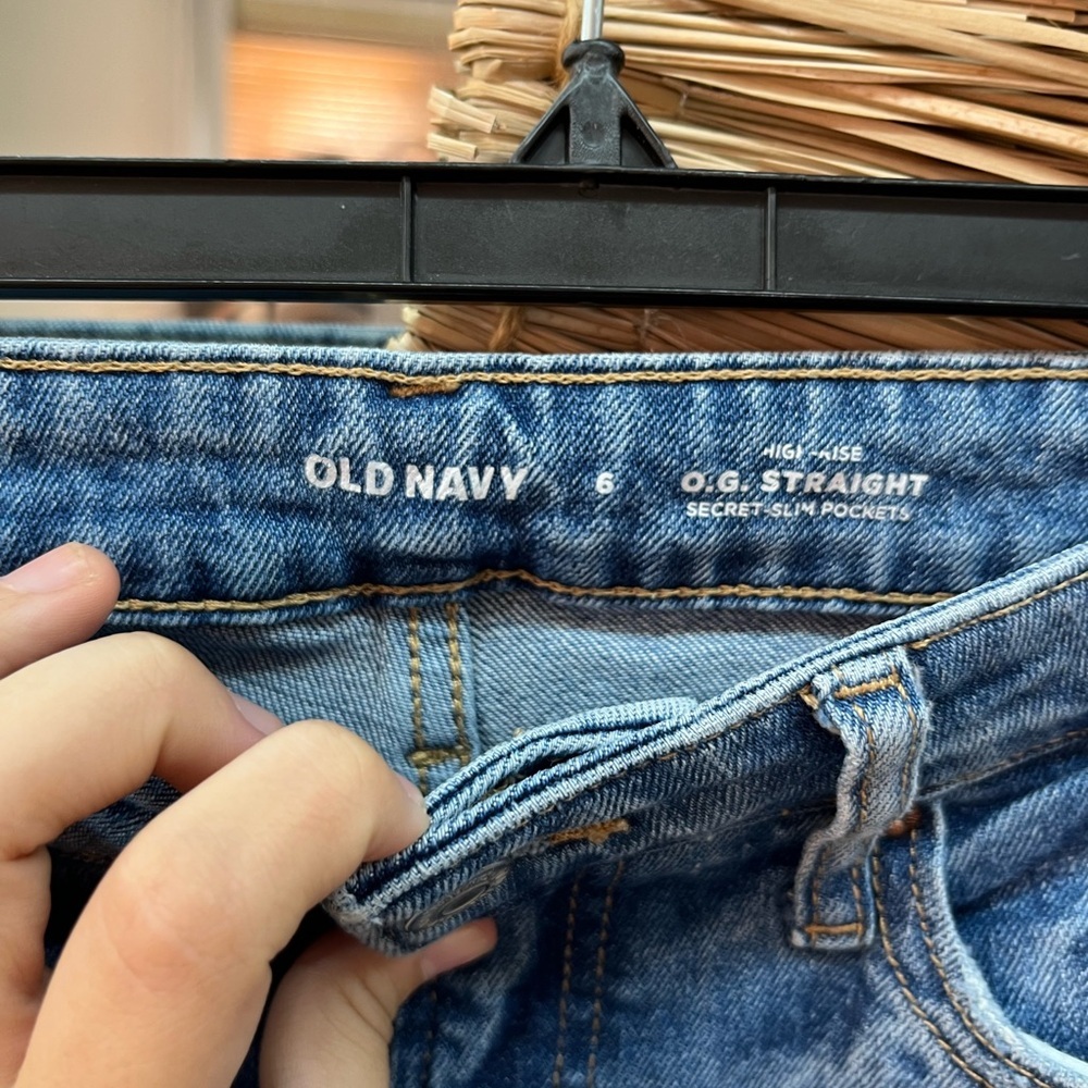 Old navy hi rise o.g. Straight secret slim pockets jeans - Picture 3 of 5